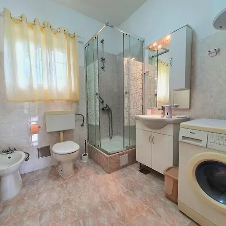 Kuca Za Odmor Silvano * Dicmo