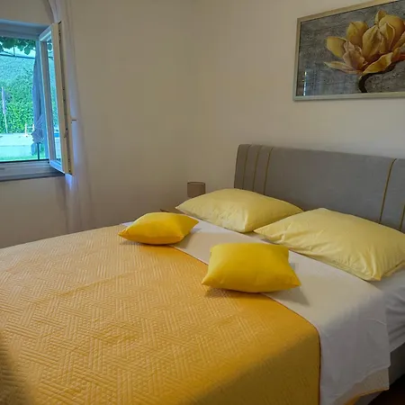 Kuca Za Odmor Silvano Dicmo