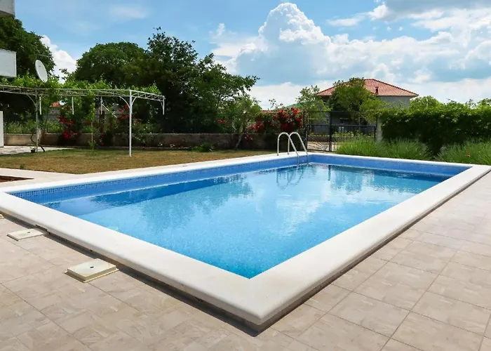 Kuca Za Odmor Silvano Dicmo